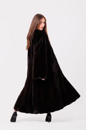 NOR-GR-303002a Długie futro kloszowane z norki