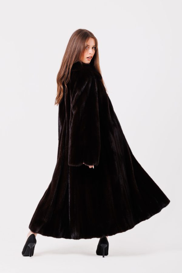 NOR-GR-303002a Długie futro kloszowane z norki