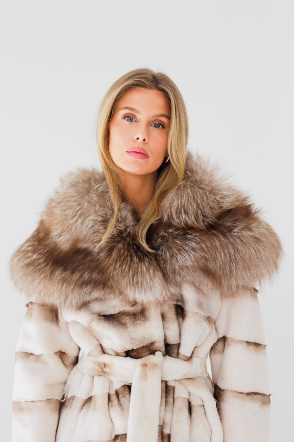 _A8A3279 Futro z całych norek w jasnej tonacji