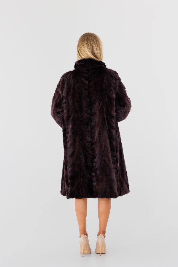 Bordowe futro z norki